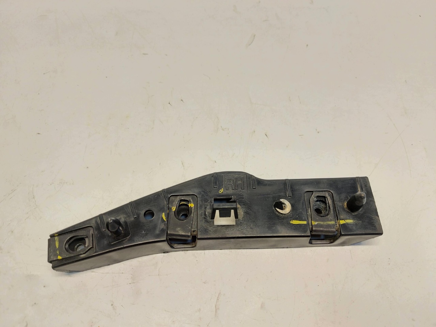 Ford Ranger VI 6 2024r. 3.0 TDCI bumper bracket right front