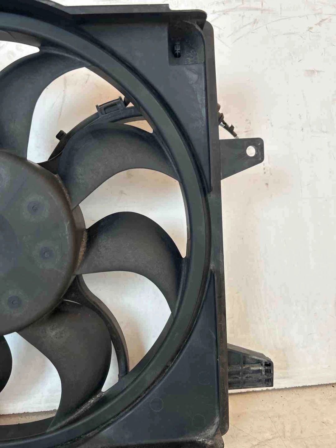obal ventylátora ventilátor Opel Karl 1.0 B