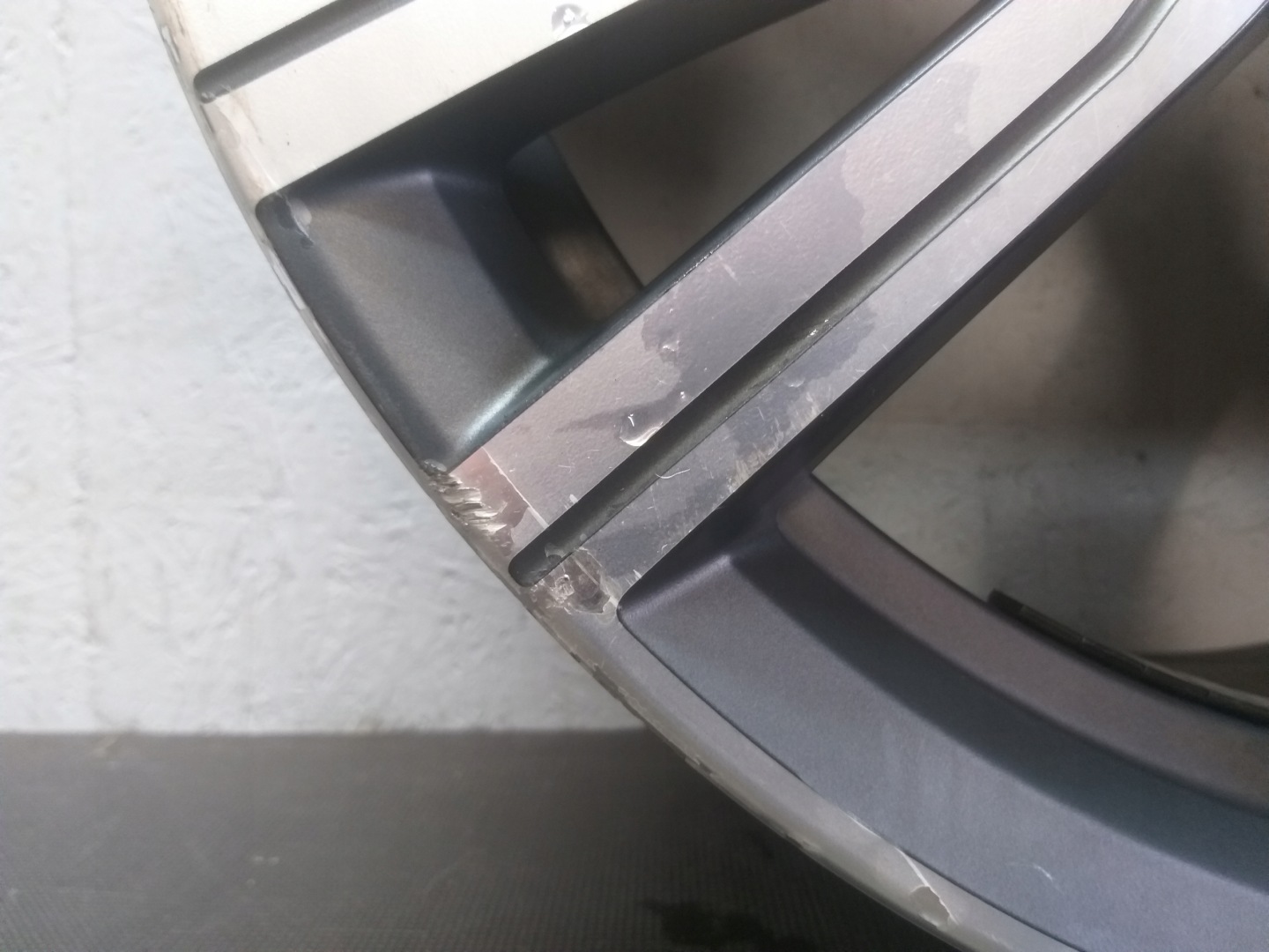 disk hliníkový BMW 8J 19" ET27 5X112 8089869