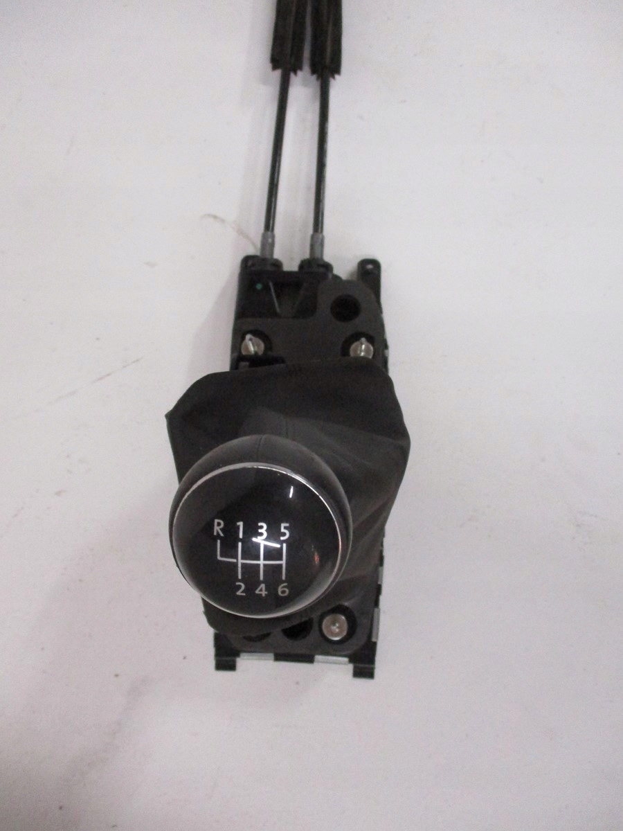 MÉCANISME ENGRENAGE POMMEAU VW 5Q0711049BP