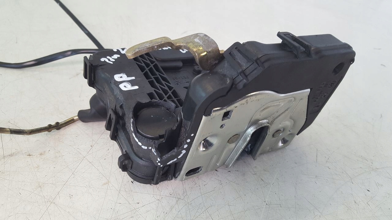 lock rear part rear right Mercedes W203 2,2 CDI
