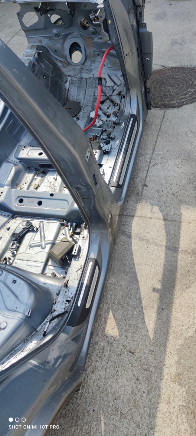 quarter threshold BOK right side AUDI Q5 8R LY7G