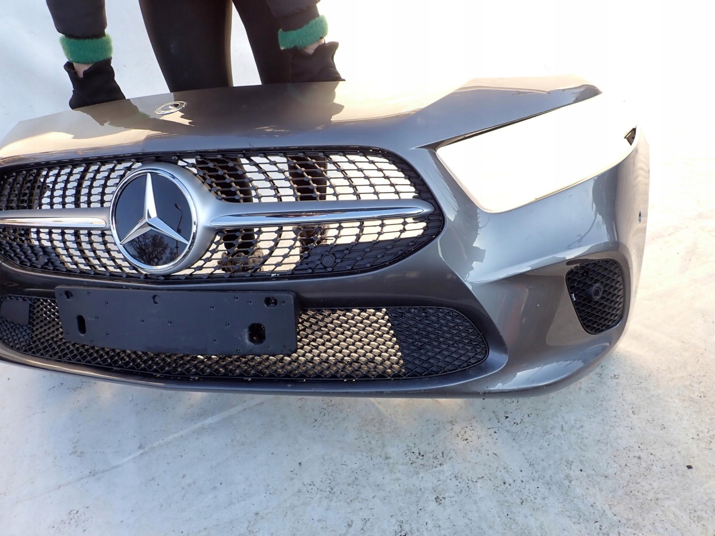 MERCEDES A-KLASA W177 18- bumper front PDC