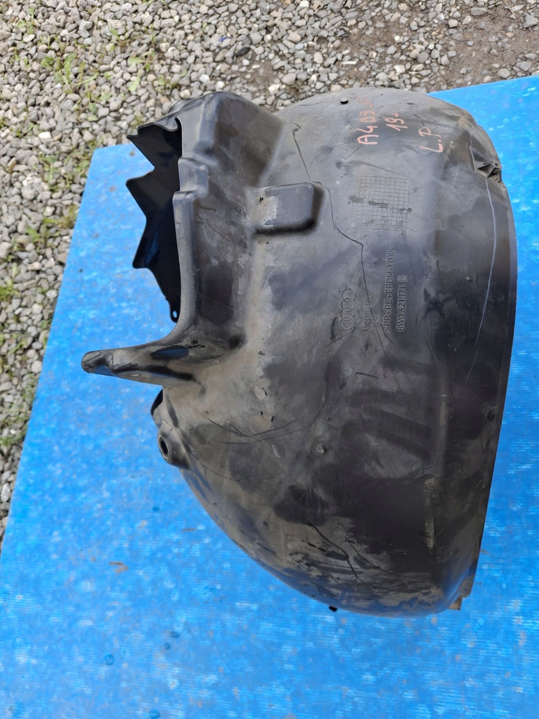 mudguard front left AUDI A4 B9 LIFT 2019R->