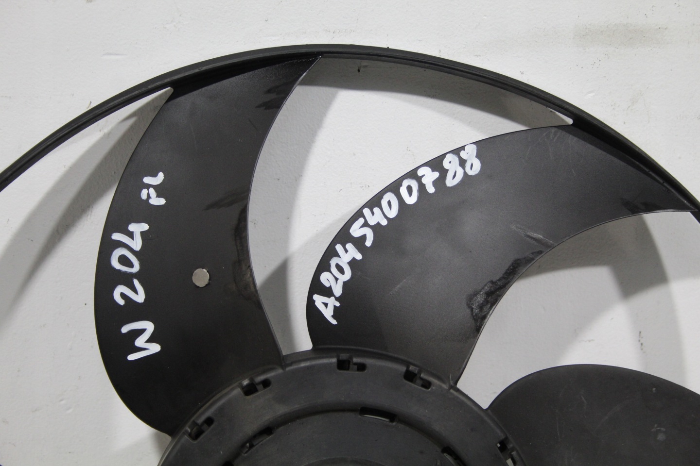 ventilátor chladiče C-KLASA W204 LIFT A2045400788