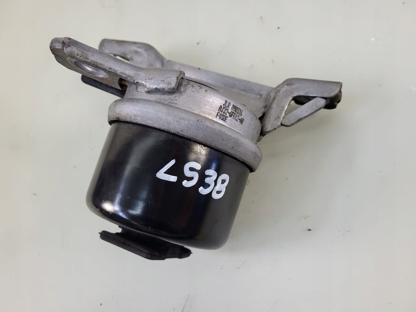 engine mount support 2.0d Range Rover EVOQUE L538 LIFT