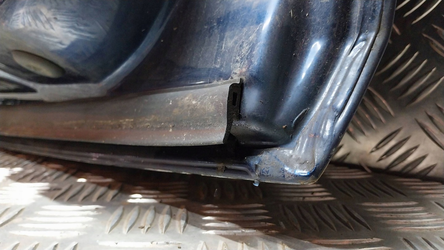 Tür links BMW 1 COUPE E88 82 81 07