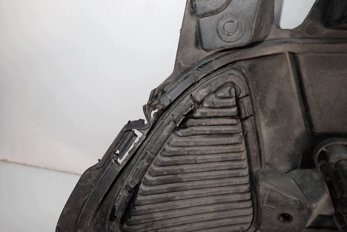KIA SORENTO III GT-LINE 17-20 grid central of a bumper front