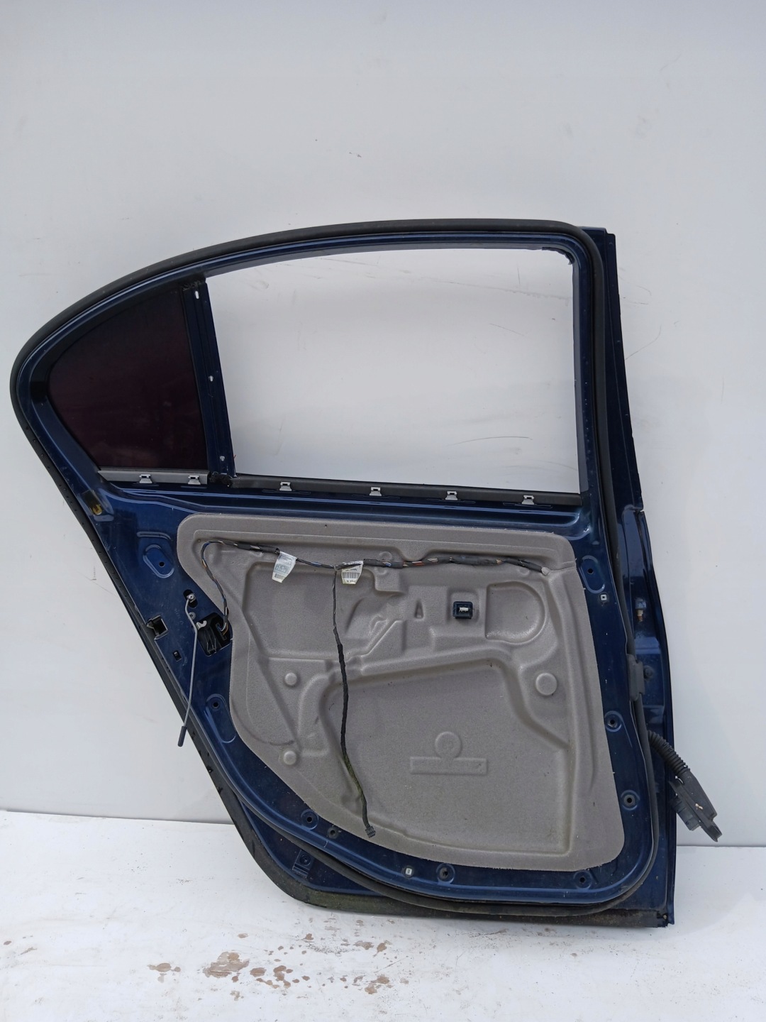 door left rear. BMW E60 TIEFSEEBLAU