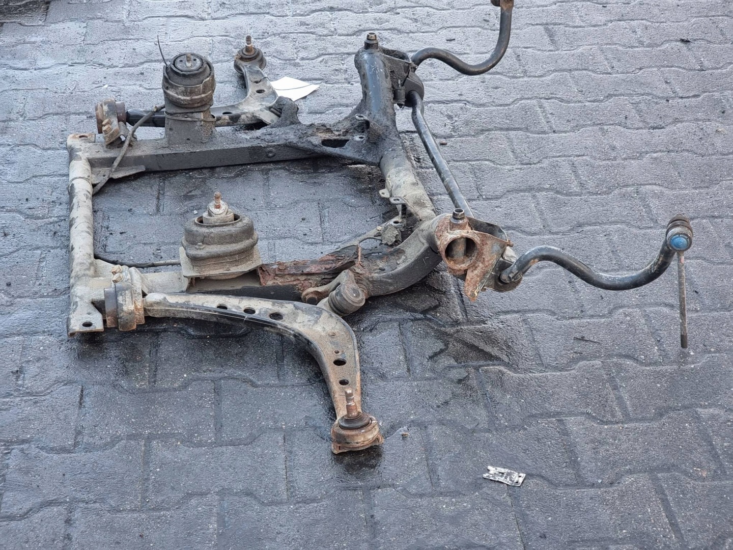 axle beam front 3.0 D BMW E 46 LIFT