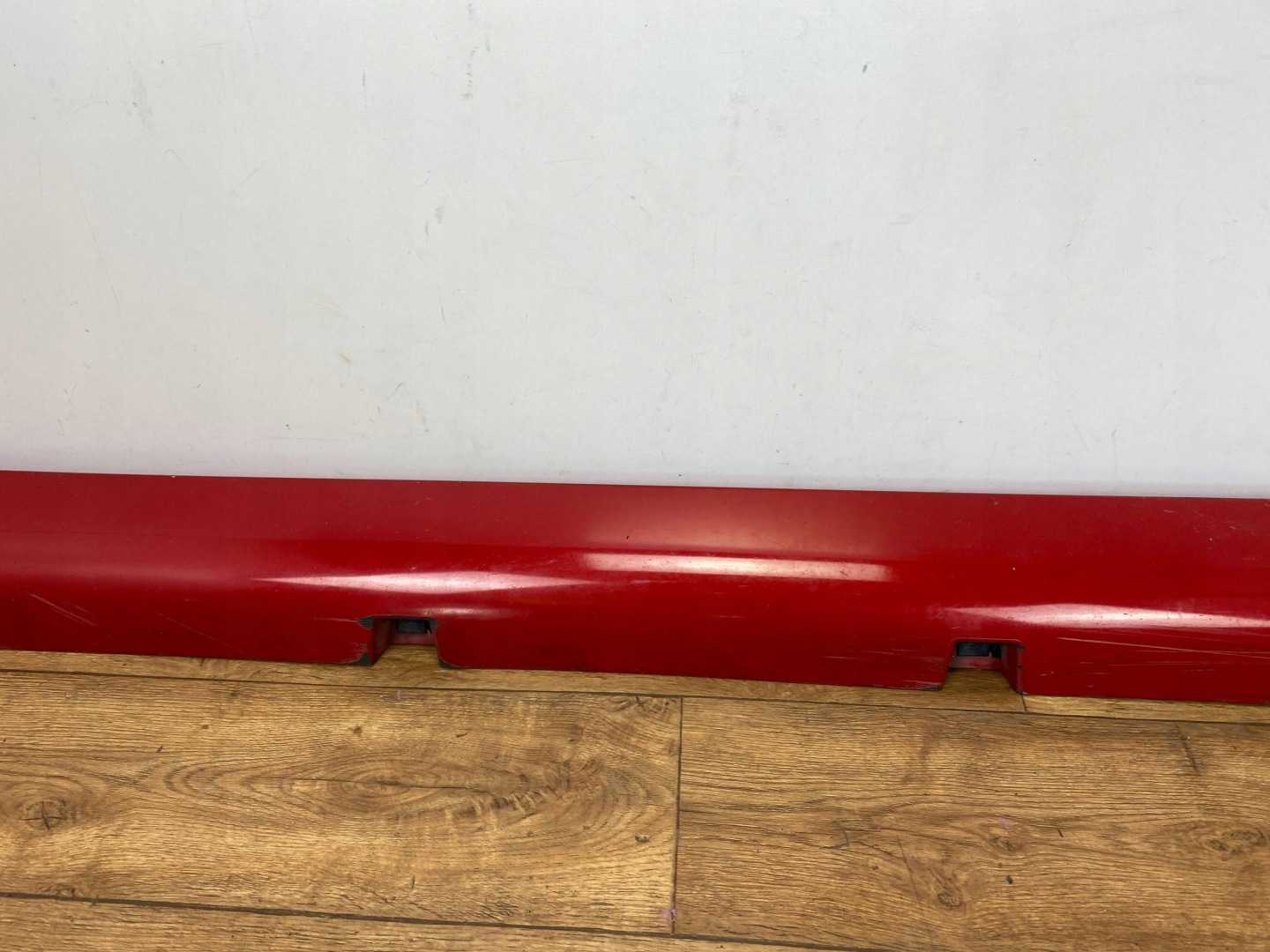cap threshold left Dodge Charger 2015+