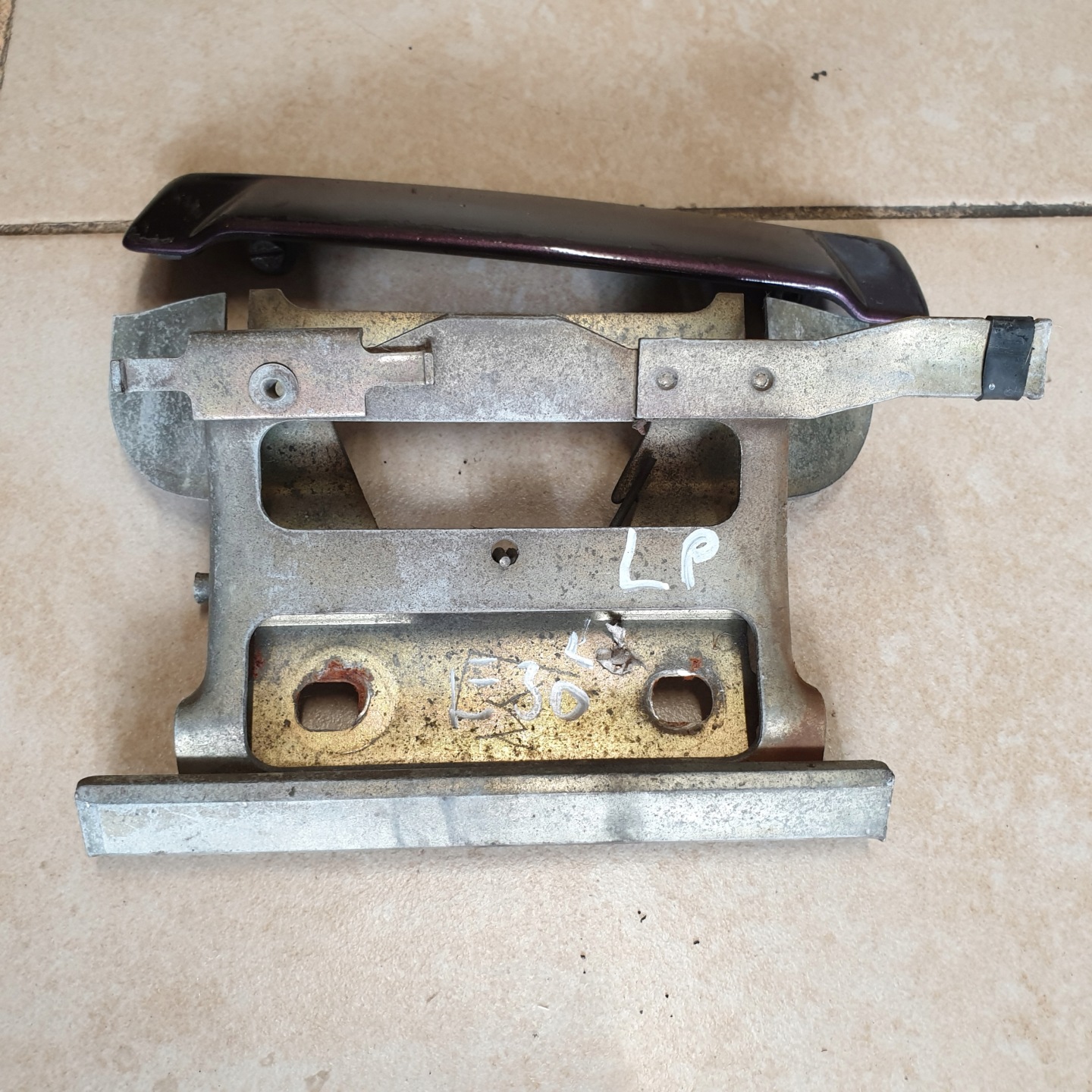 handle exterior left front BMW E30 1923996
