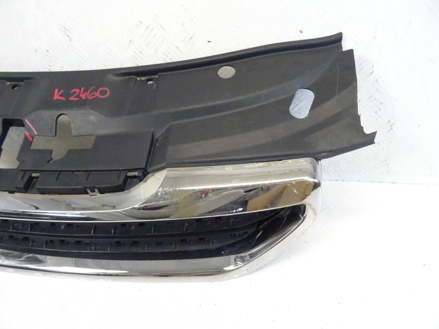 grill grille front front PEUGEOT 2008 and 9678490677