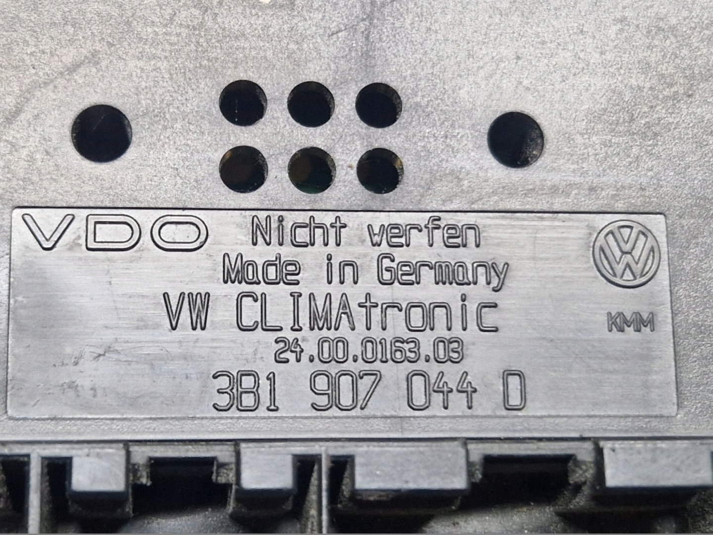 PANEL Bouches buses VW PASSAT B5 1.9 TDI 3B1907044B