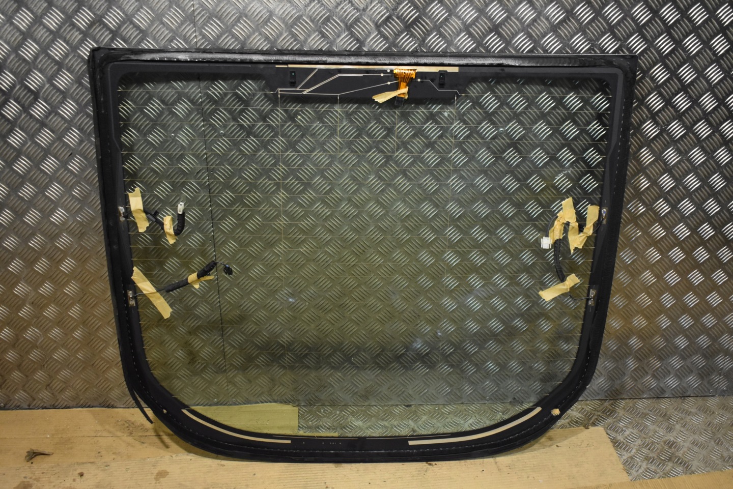 IDEALNA window rear BMW G15 F92 1