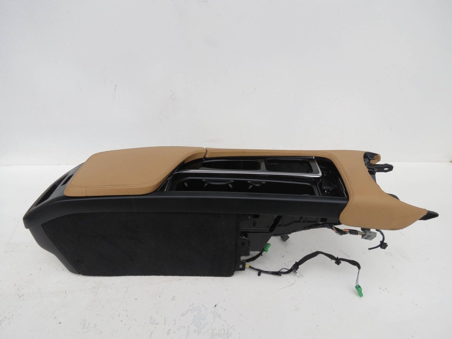 bracciolo TUNEL VOLVO S90 II 2.0 D 190KM 2016-2021R 31377381