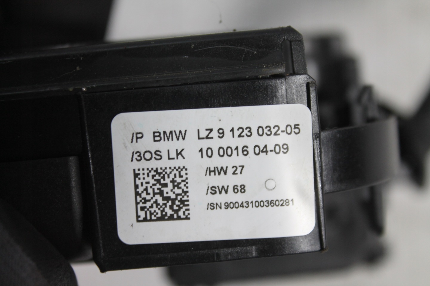 COMMODO ESSUIE GLACE 9123032 BMW E82 07-11