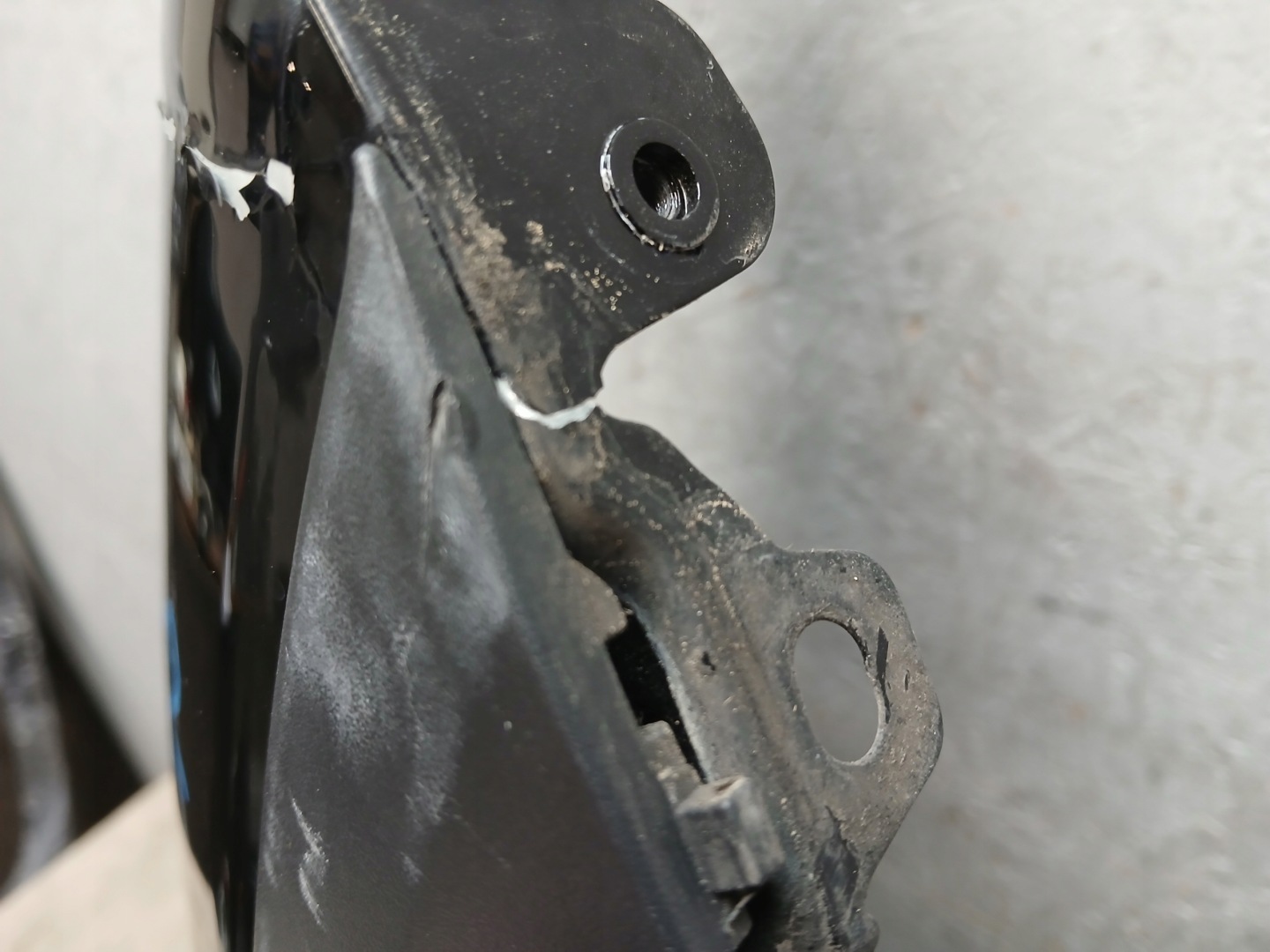 fender front right SEAT ARONA