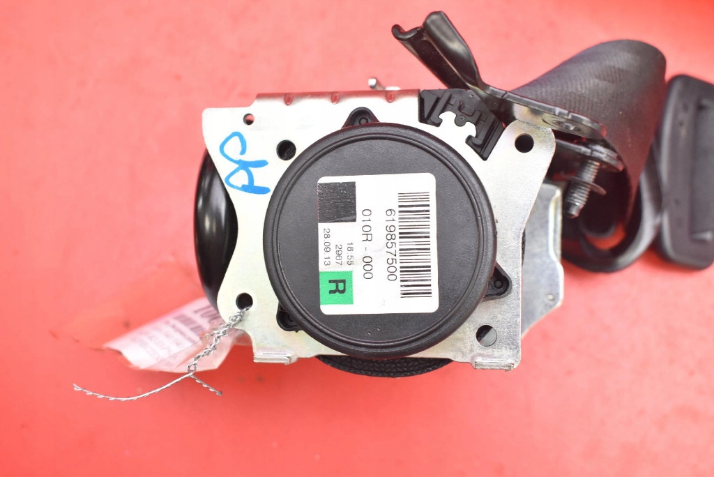 seat belt right front adjuster 31390454 VOLVO V40 2 II 12-16