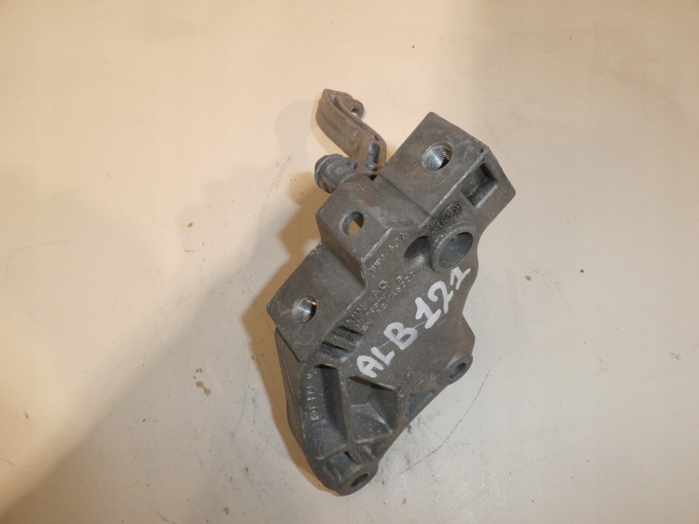 VW SKODA Getriebehalter 1K0199117CK
