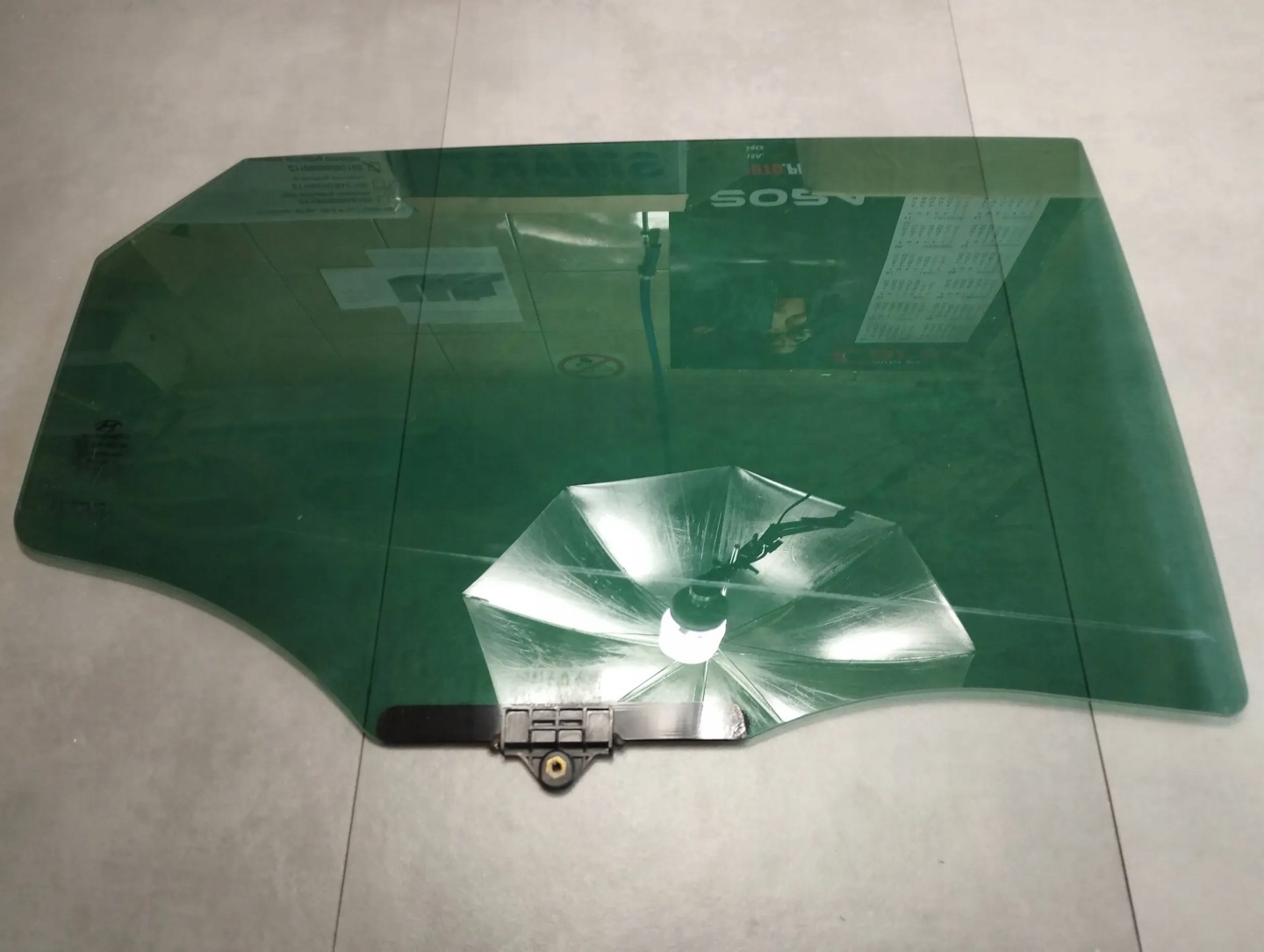 Hyundai ix35 2013 window door right rear part