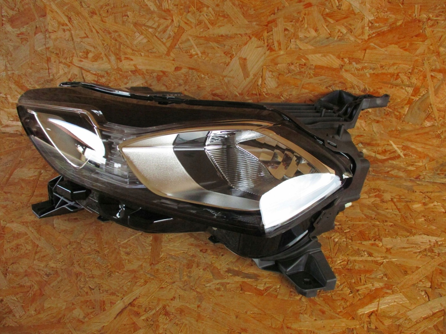 light front front left CITROEN DS3 CROSSBACK