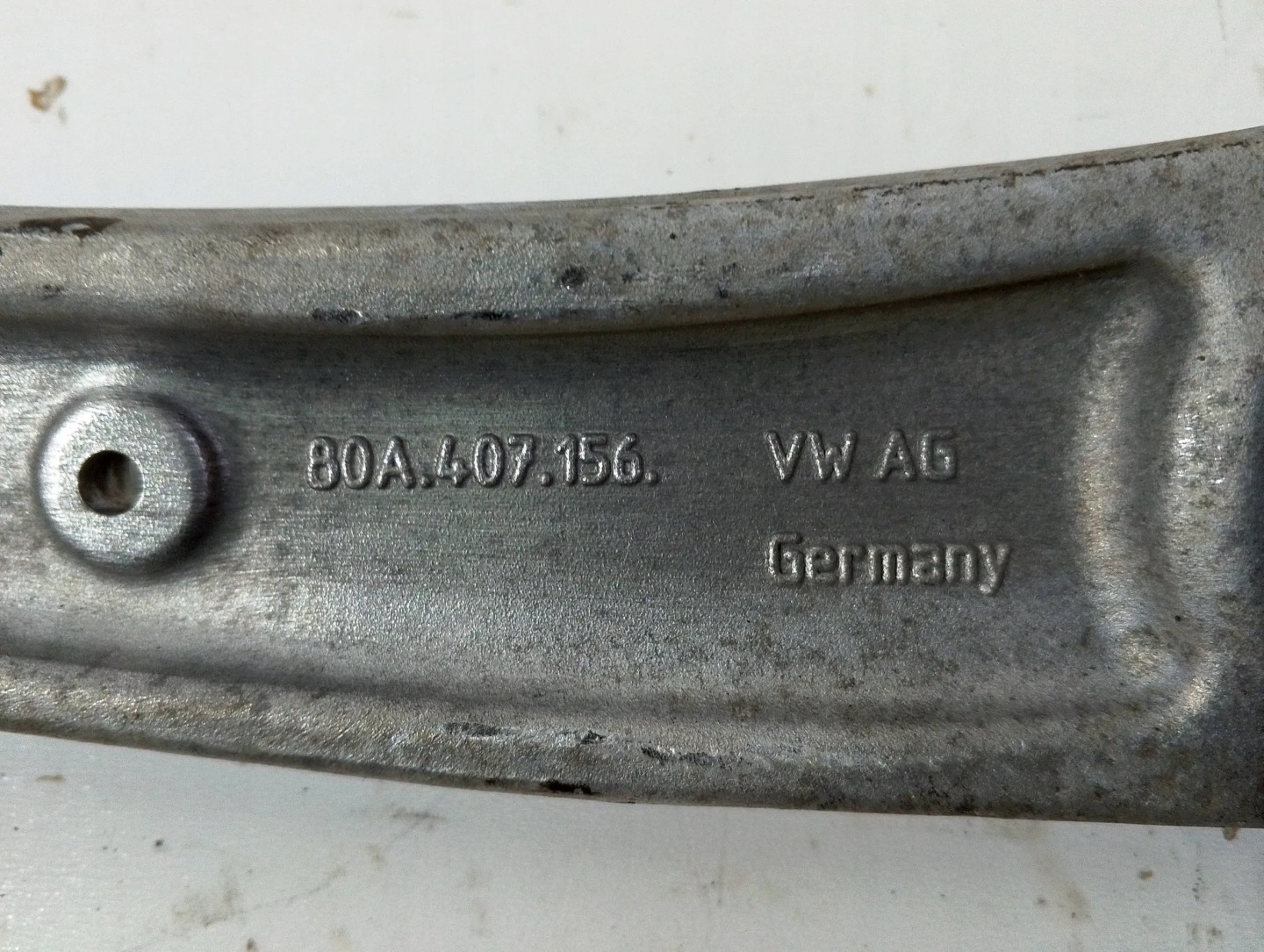 Audi Q5 80A arm front right 80A407156 (Q235)
