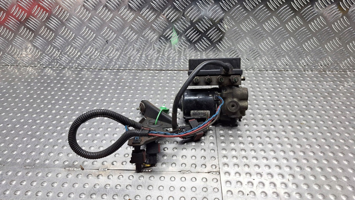 pump control unit ABS 10.0447-0730.3 10.0501-8791.3 SAAB 9000