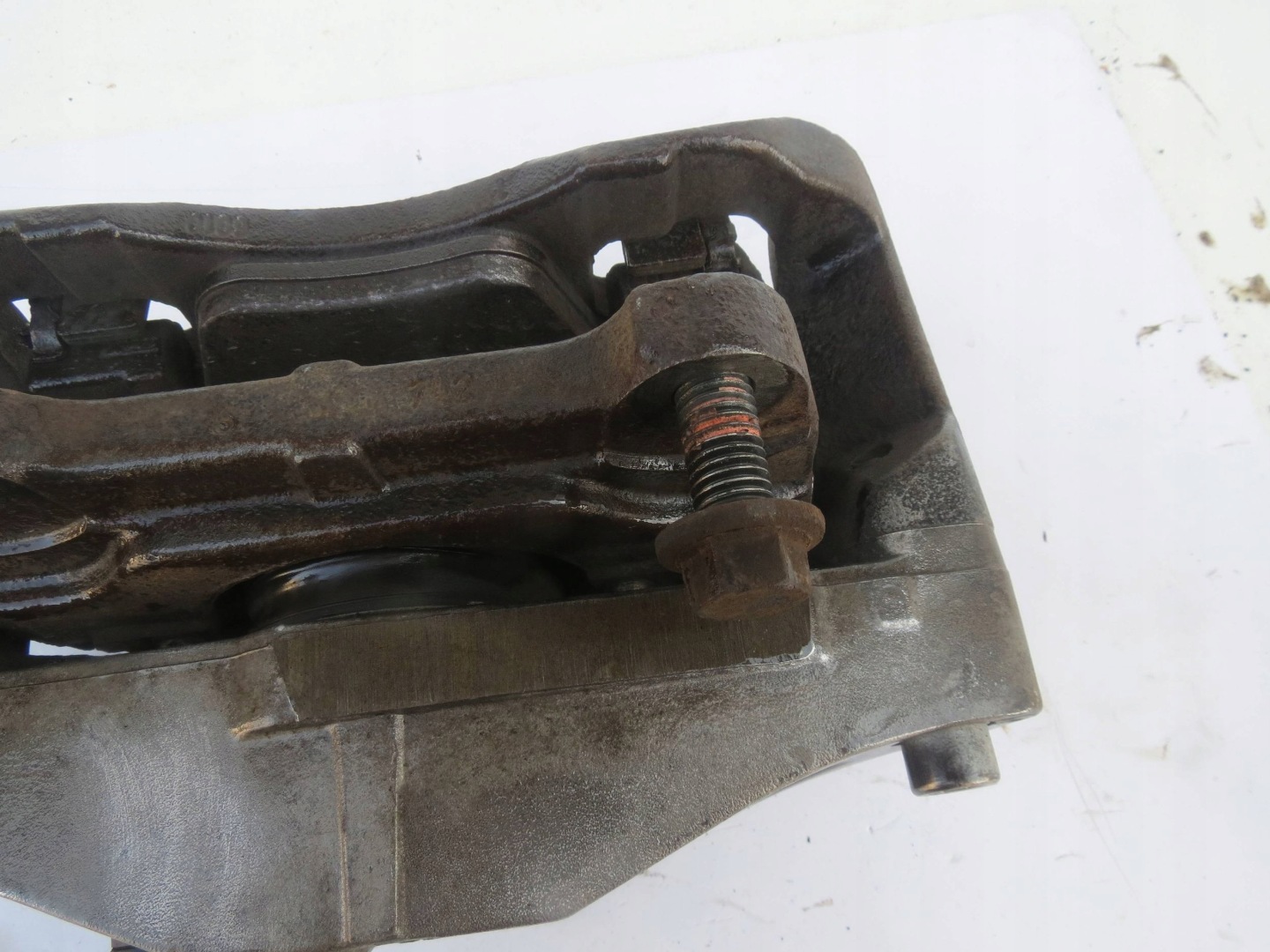 caliper brake 960 right front VOLVO XC90 30657307