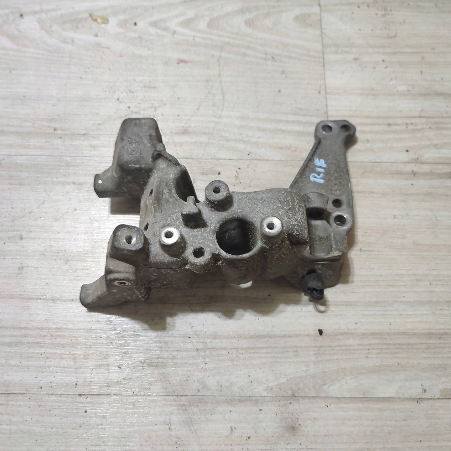 gearbox mount Peugeot Rifter DV5R2P
