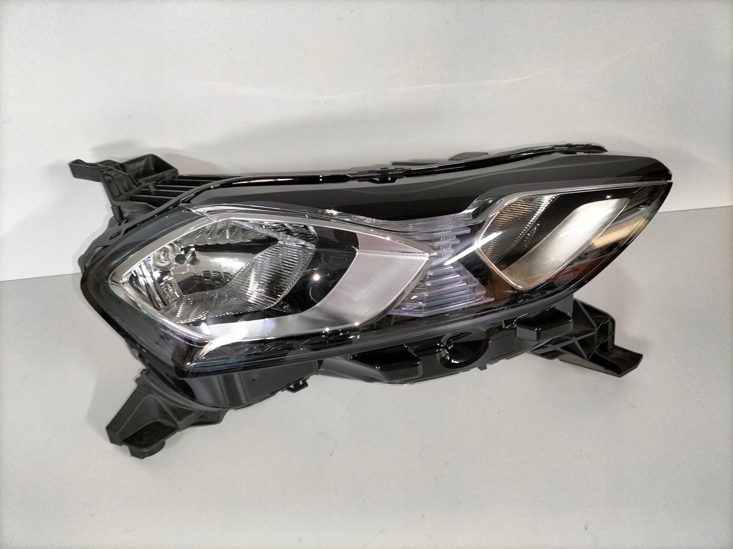 light front reflektor right CITROEN DS3 CROSSBACK 19