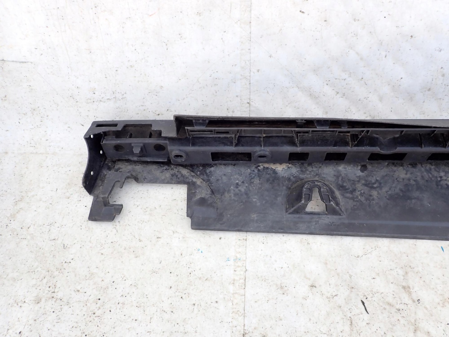 MERCEDES GLE and 1 W292 15-19 threshold right moulding threshold right