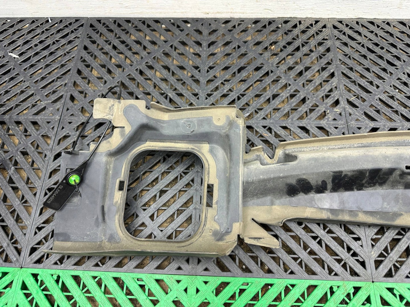 pillar upper BMW 6 G32 Gran Turismo 7415640