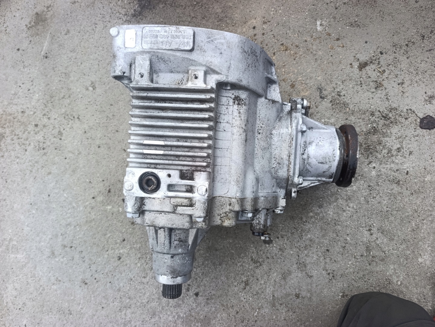 Reduktor Getriebe getriebe VW T5 2.5 TDI 02H409053D
