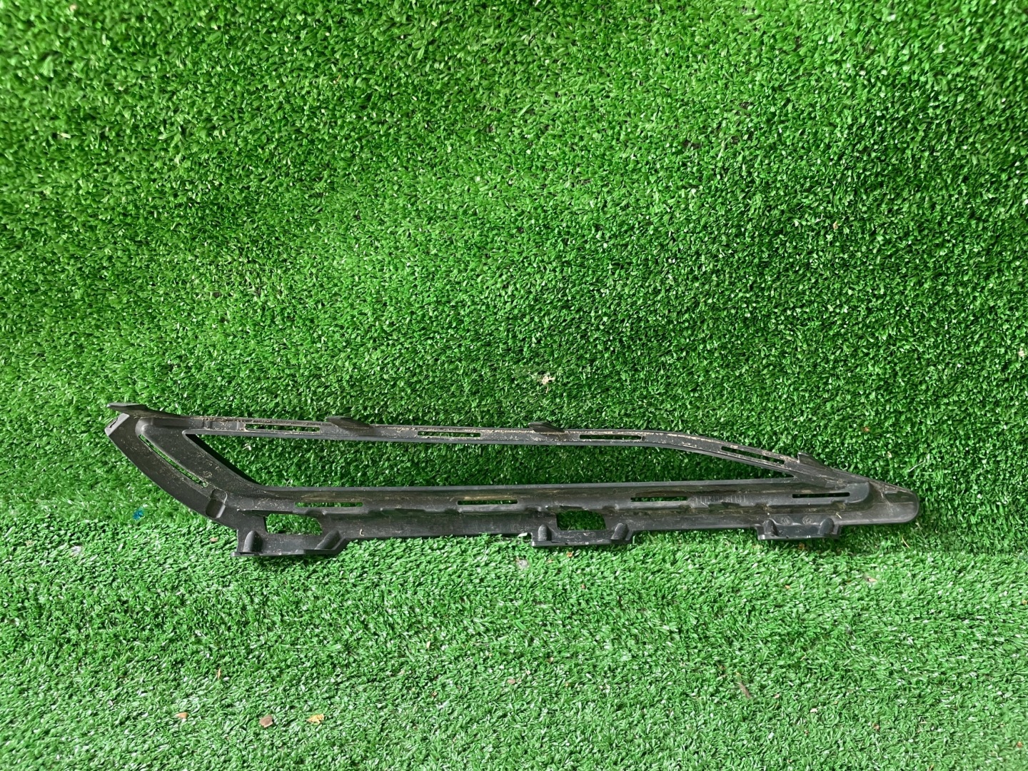 Audi Q7 4m0807158 intake air holder right front