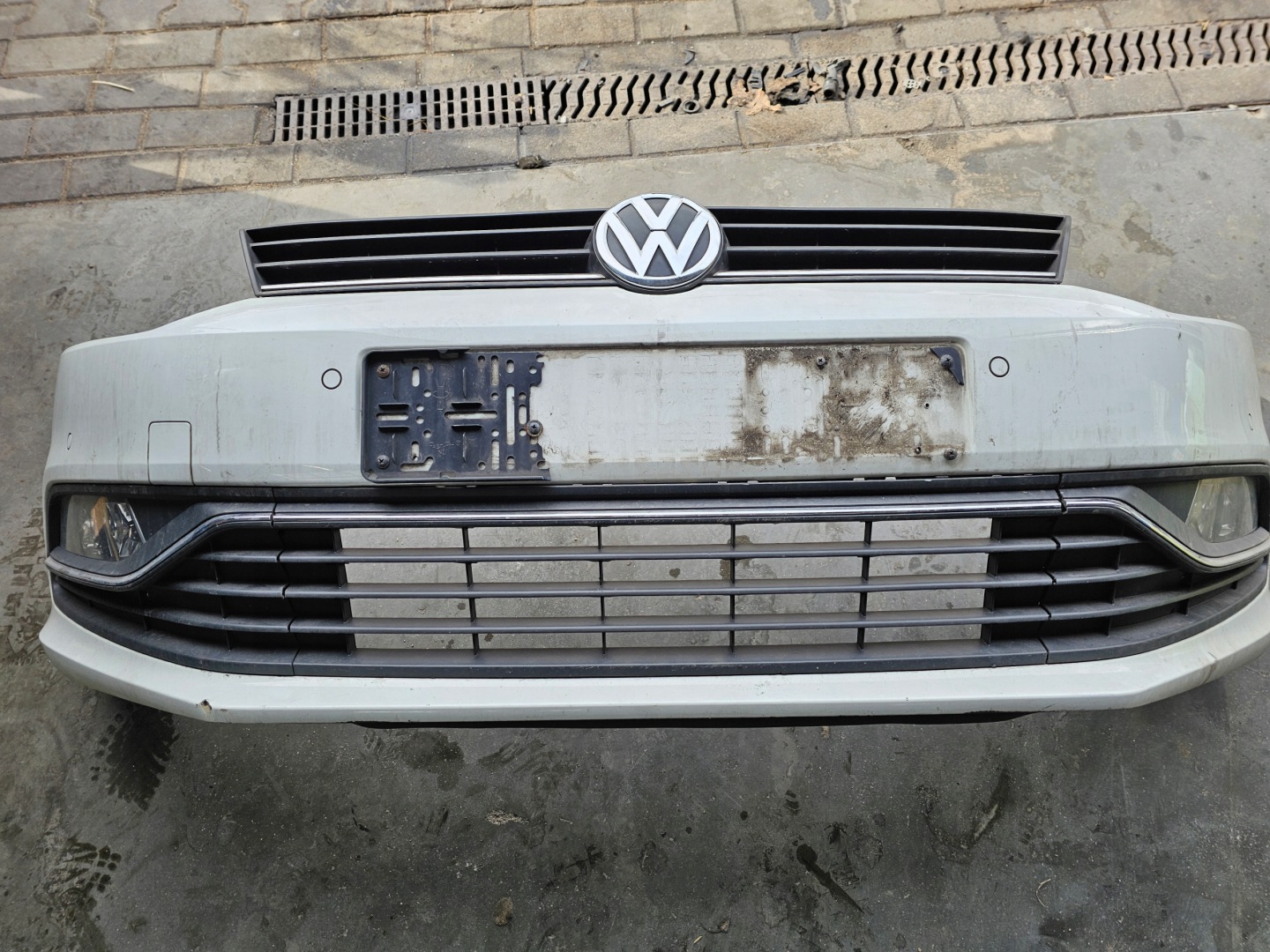 bumper front front VW POLO V 6R LC9A complete 4XPDC