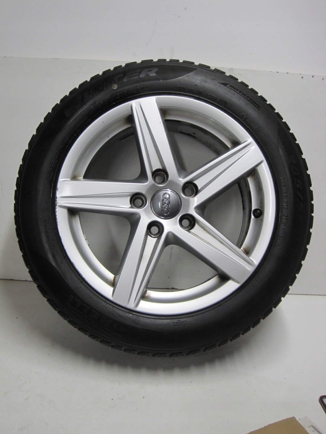 wheels discs tyres AUDI A3 8V0 R16 M+S 3MM