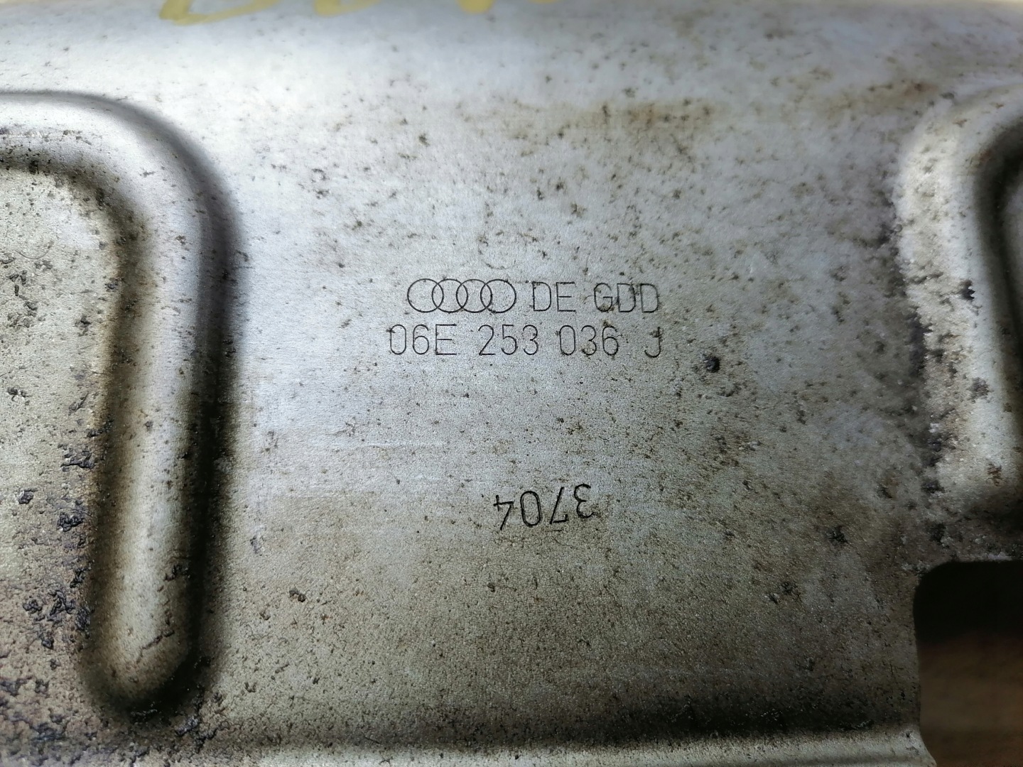 cover header pipe AUDI A6 C6 06E253037J