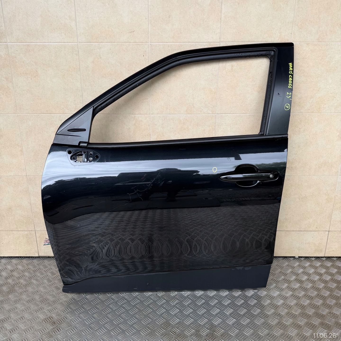 door front left TOYOTA YARIS CROSS 2023 ROK