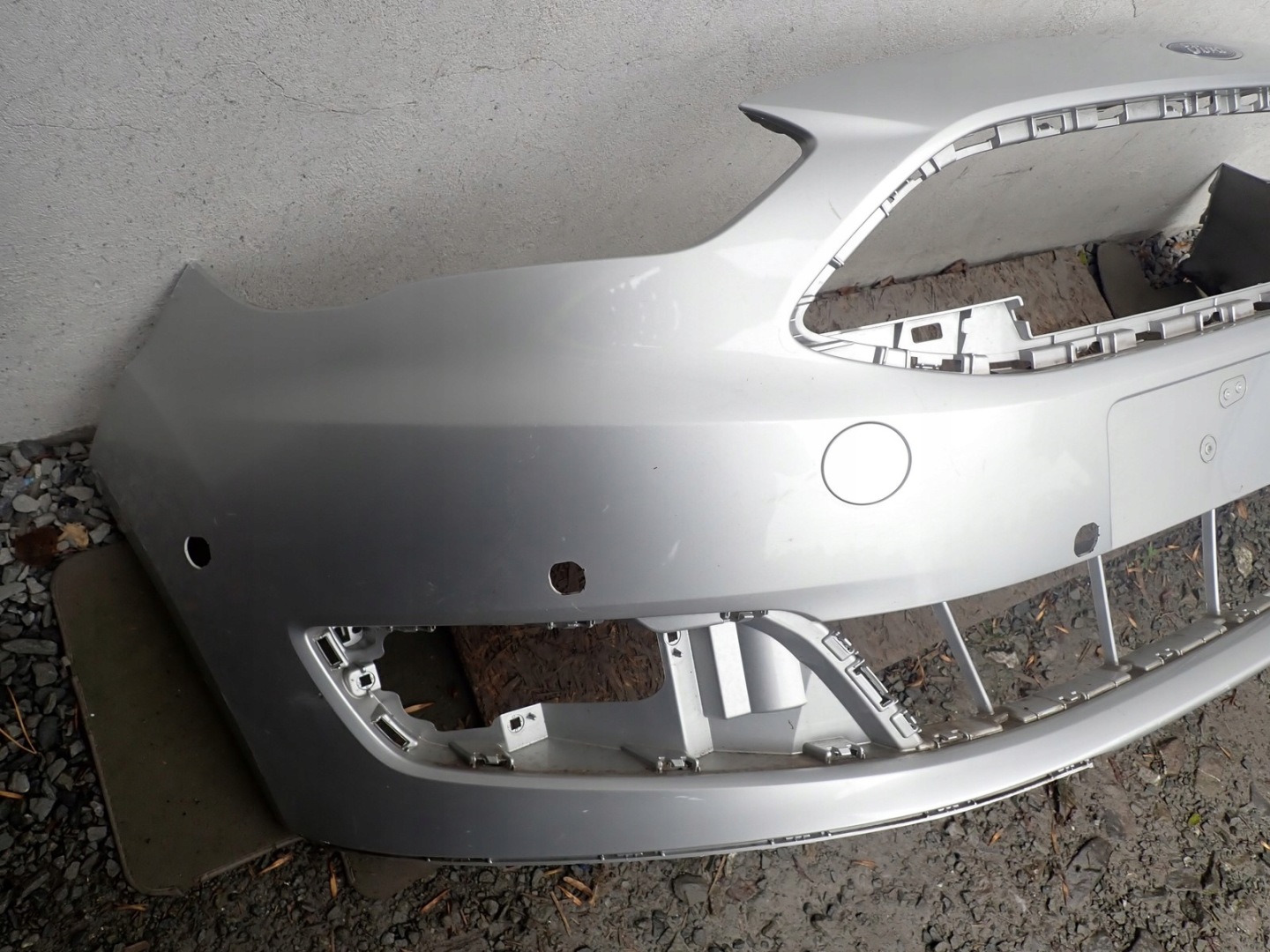 nárazník předek přední FORD C MAX II MK2 LIFT 2015