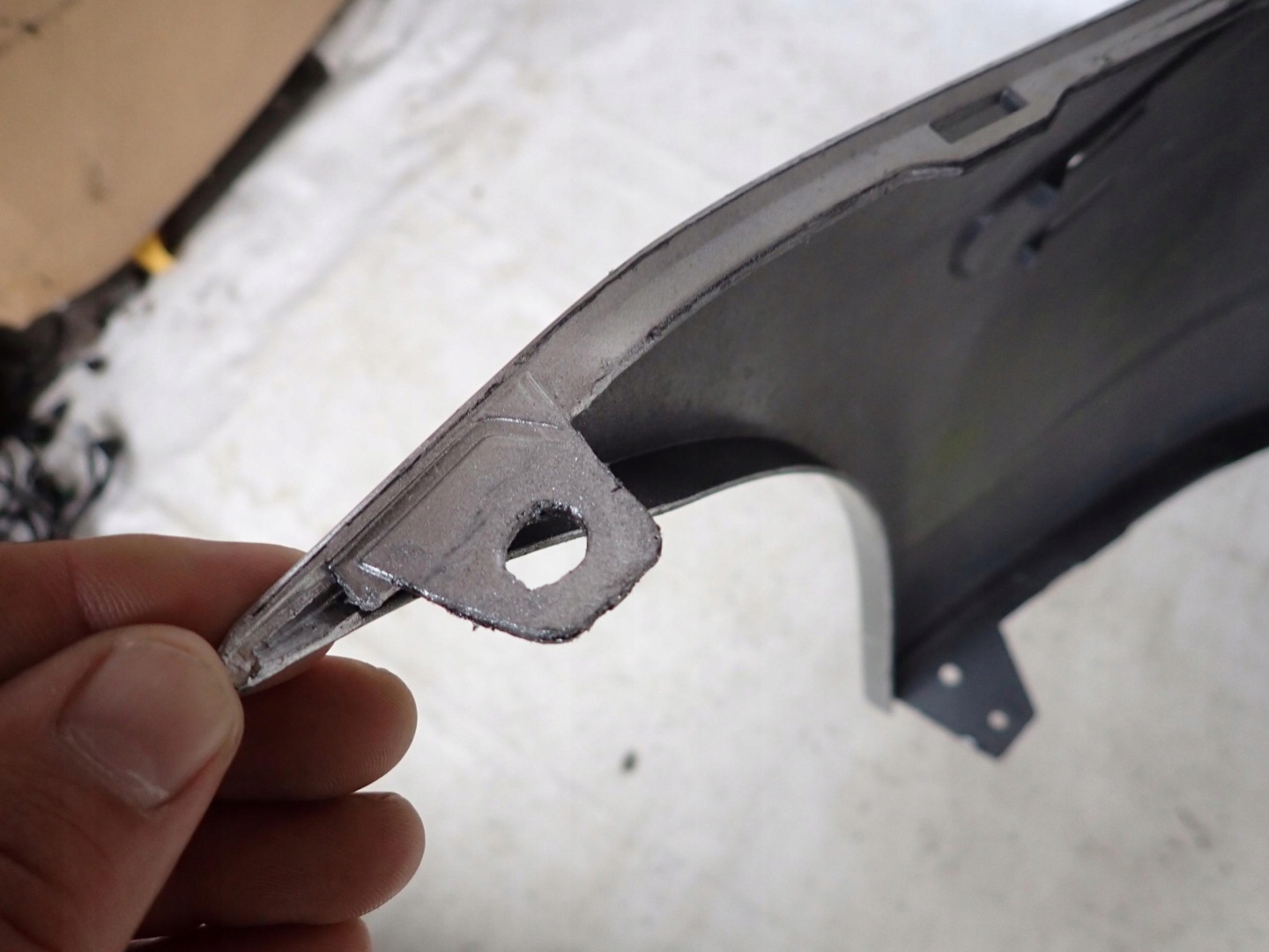 TOYOTA AVENSIS II 2 T25 03-06 bumper front front