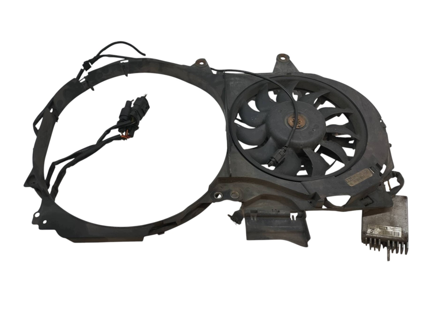 ventilátor chladiče 1.9 TDI 8E0121205T Audi A4 II (2000-2006) B6