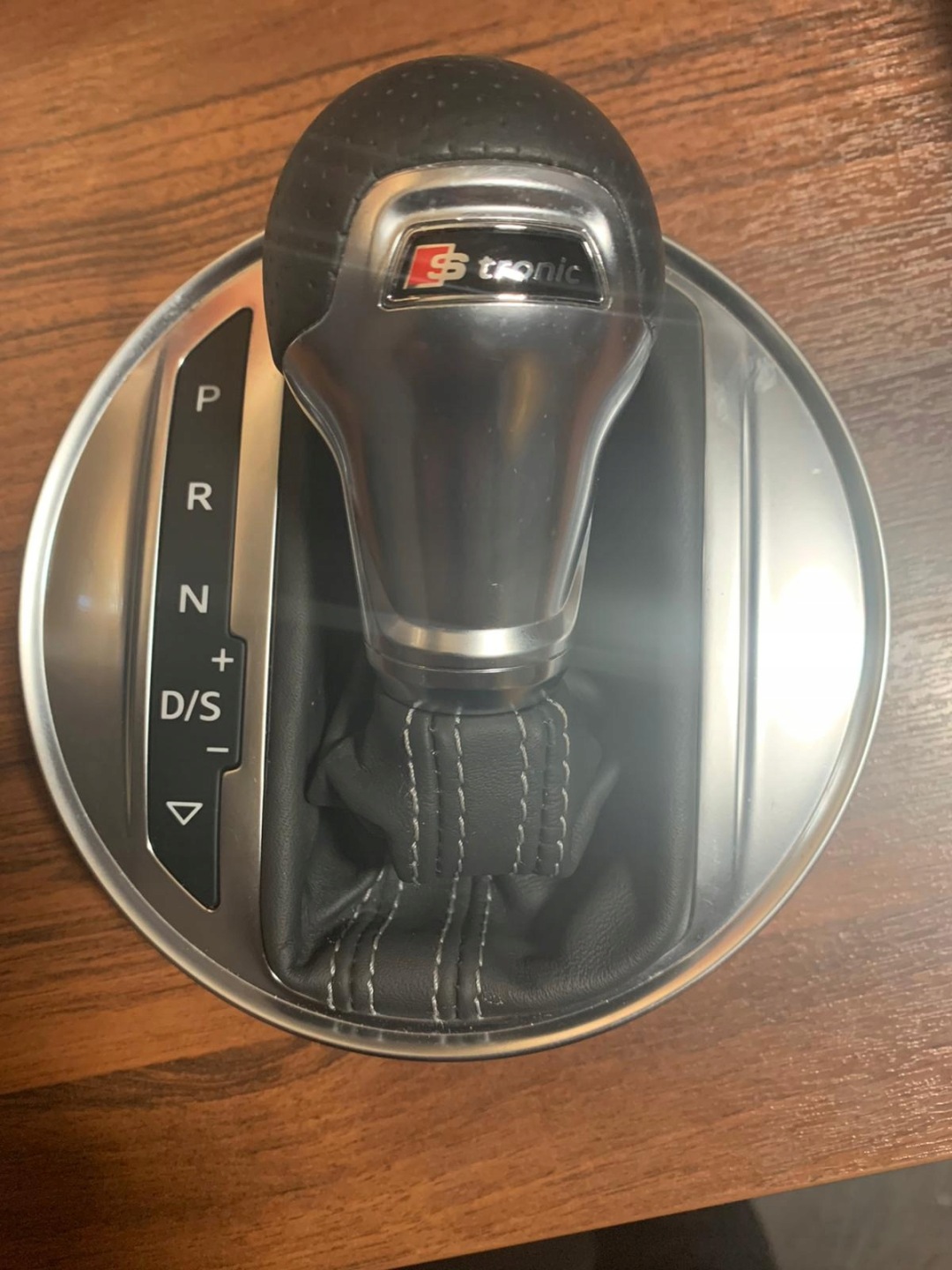 Pomello ghetta cambio ingranaggi AUDI TT 8S STRONIC 1