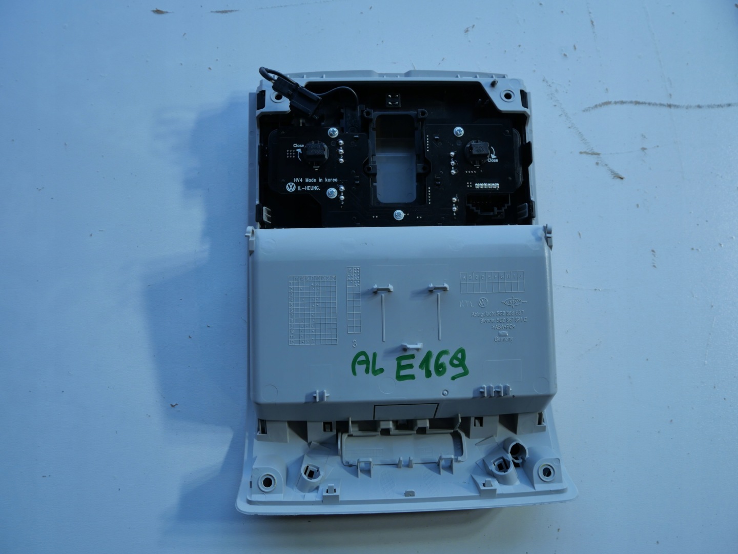 Feux phare Interne Cabine VW 5G0867591C