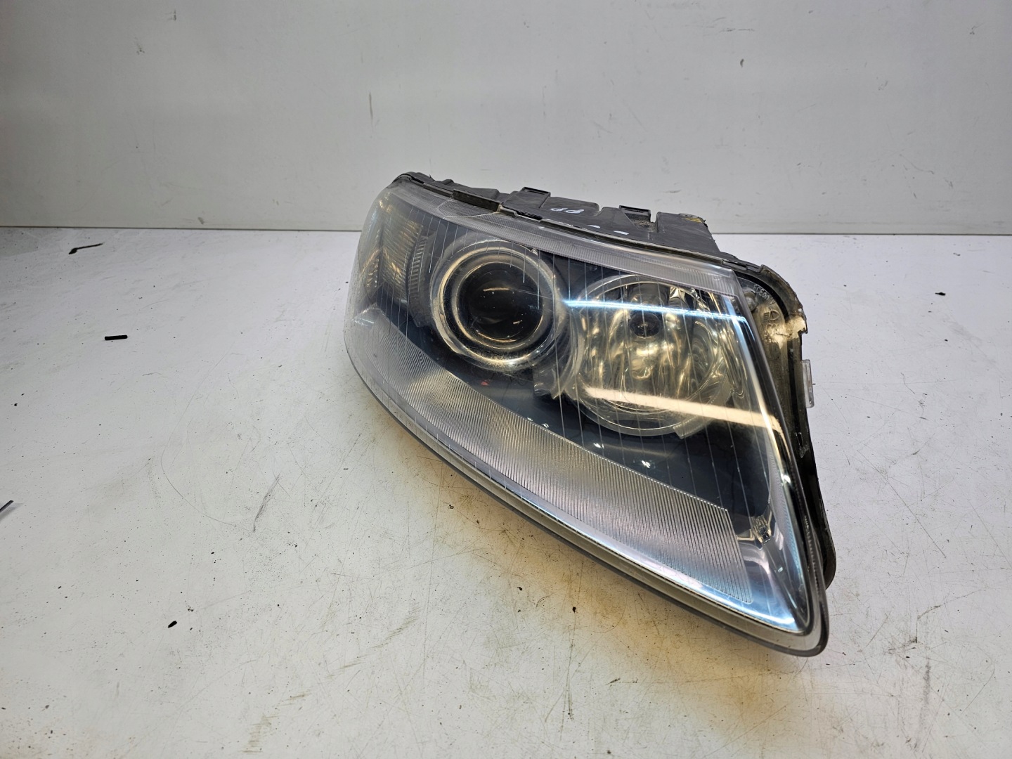 REFLEKTOR right AUDI A6 C6 4F0941004AK XENON EU