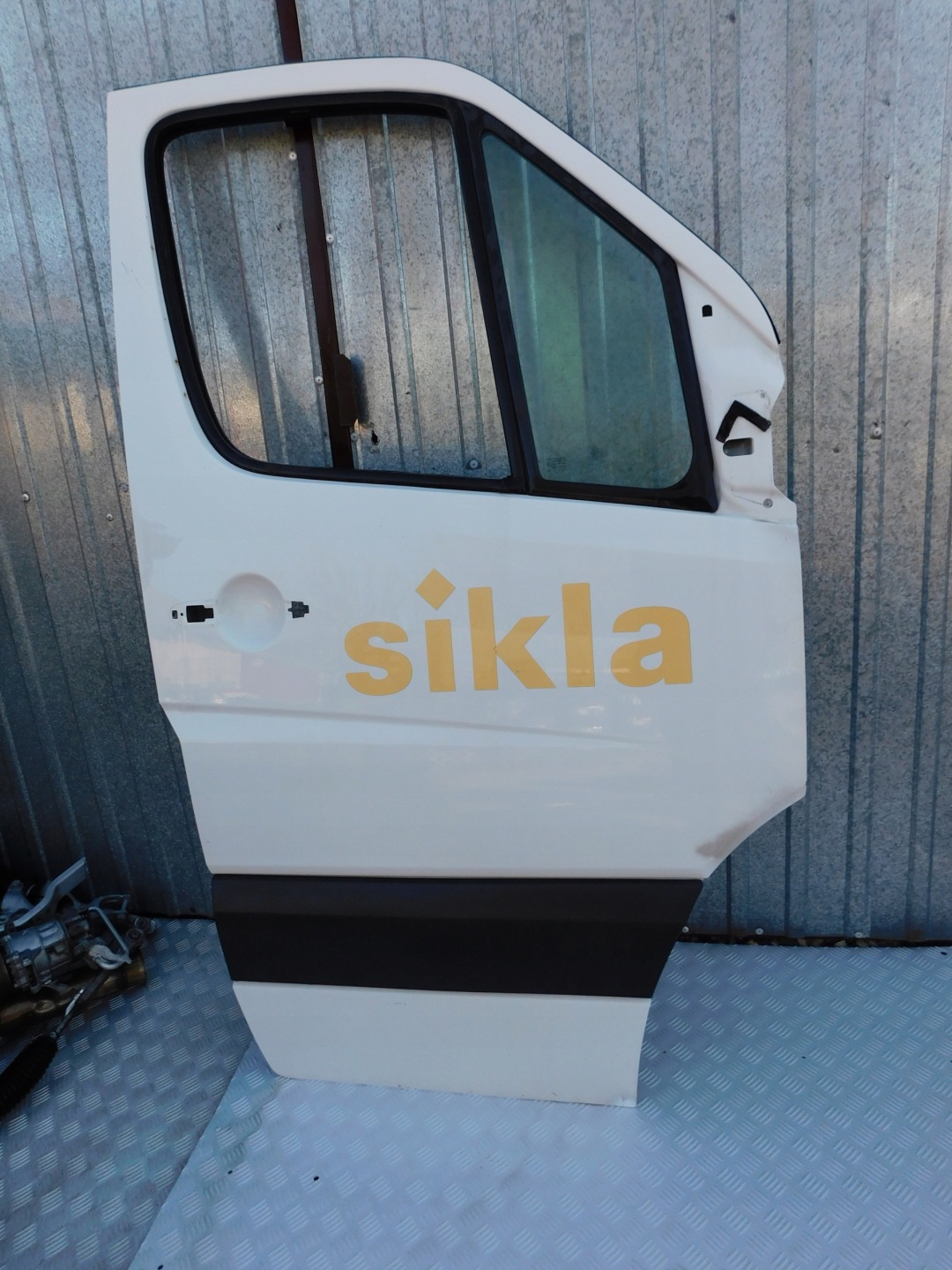 door right front of the passenger Sprinter W906 VW Crafter without RDZY nice