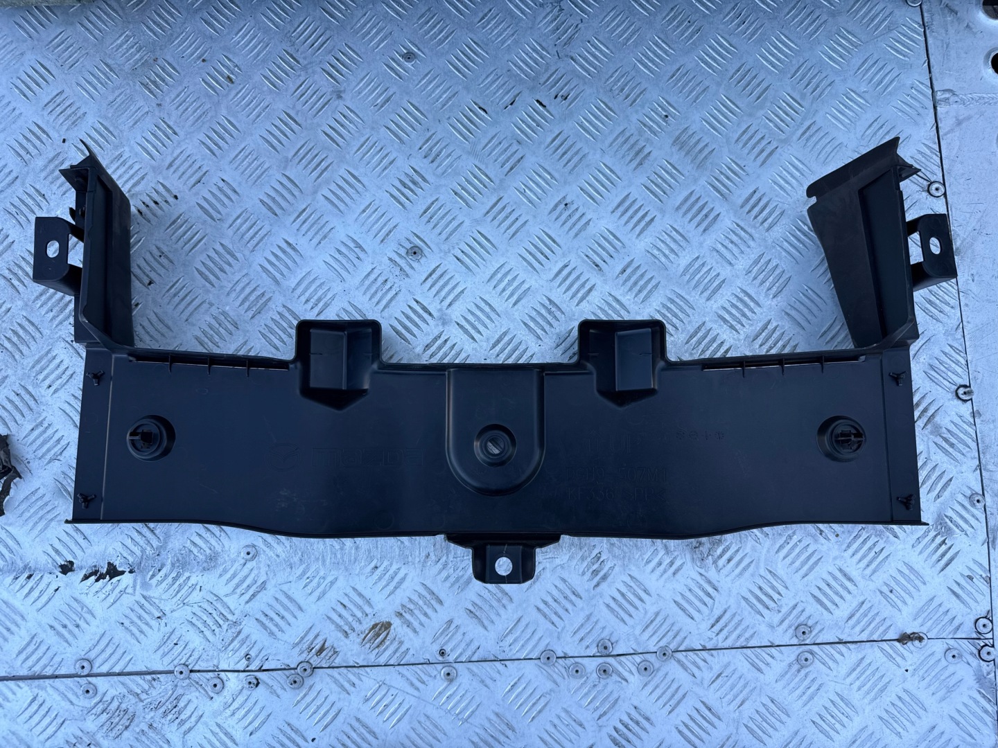 luftansaugkanal blende abdeckung DGH9-507M1 MAZDA CX-30 CX30 21R