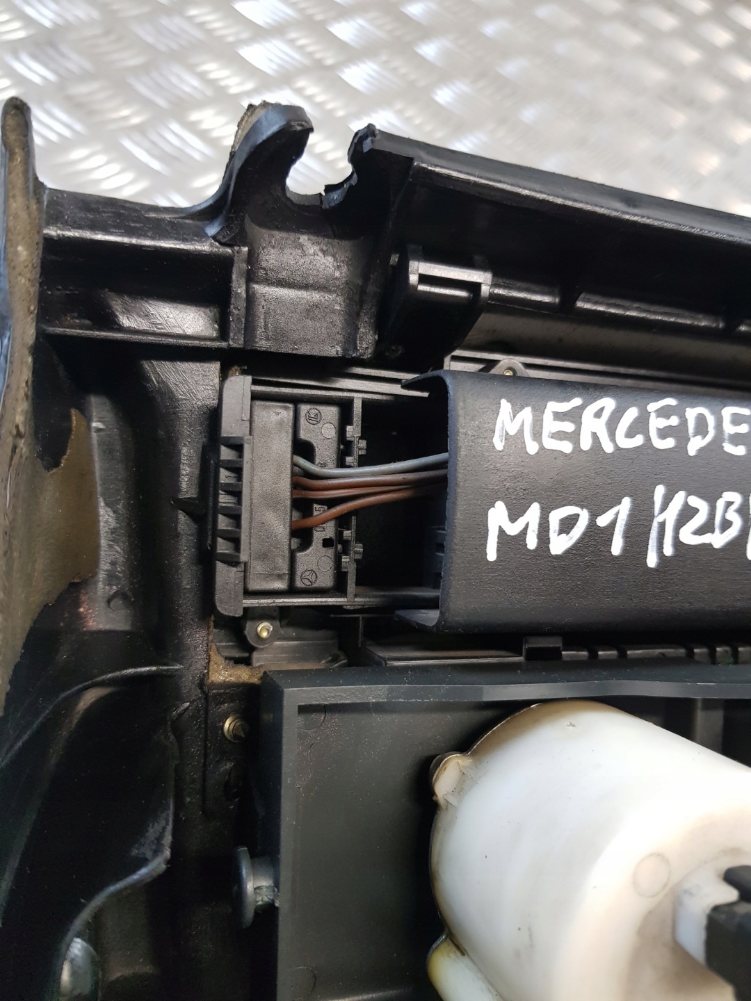 PANEL klími klimatizaci MERCEDES W124