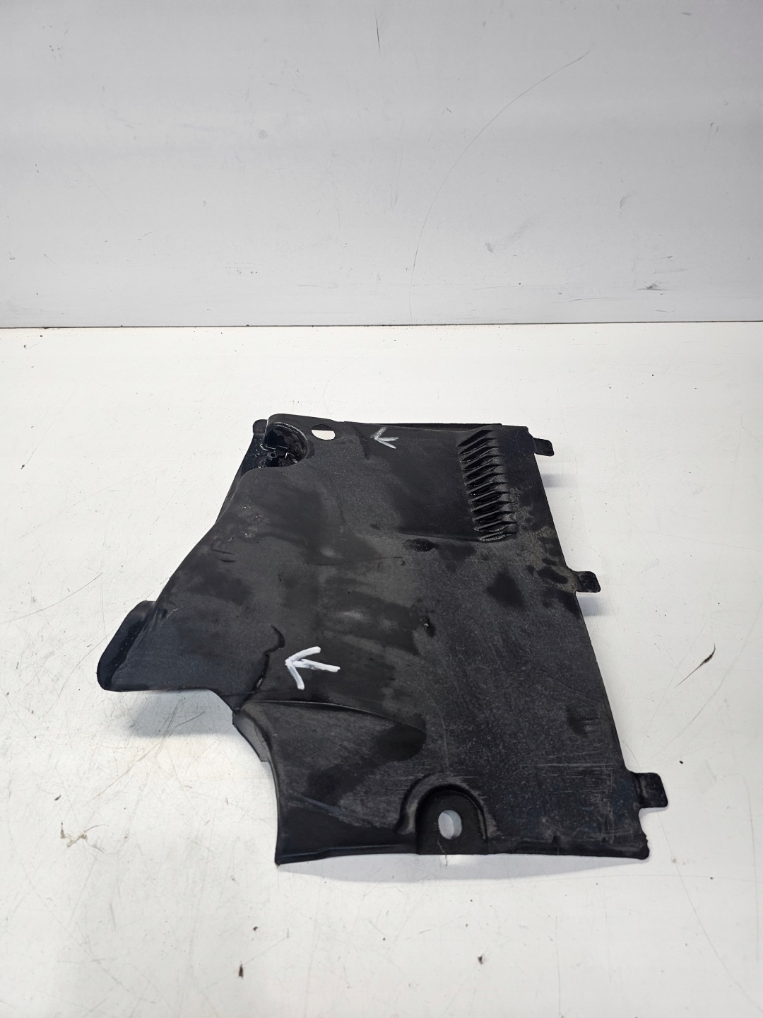 Blende Abdeckung abdeckung Unterfahrschutz links AUDI A4 B8 8K0825201E *2*