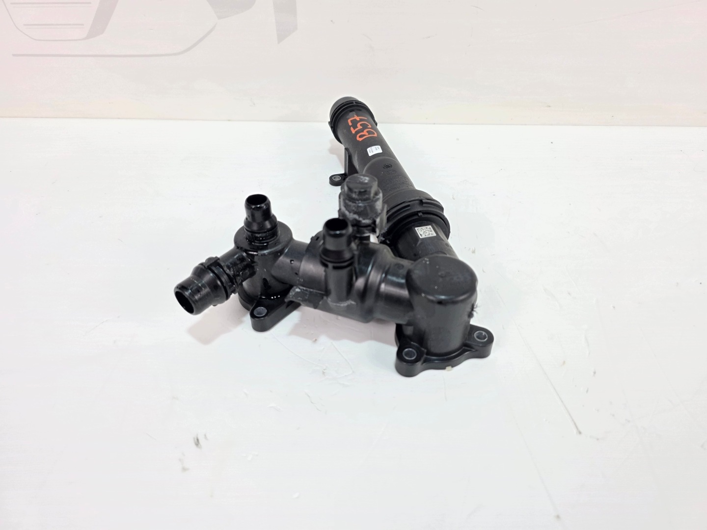 abdeckung gehäuse des thermostats B57 3.0D BMW G05 G06 G07 LCI 8596429 8596115